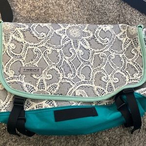 Timbuk2 messenger laptop bag